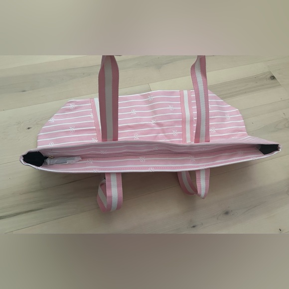 NWT Victoria’s Secret Pink/White Tote - Picture 6 of 11